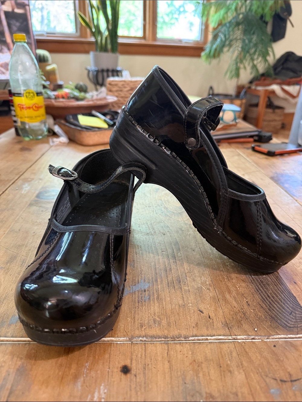 Dansko Marcelle Black Patent Mary Jane Clog EU 39